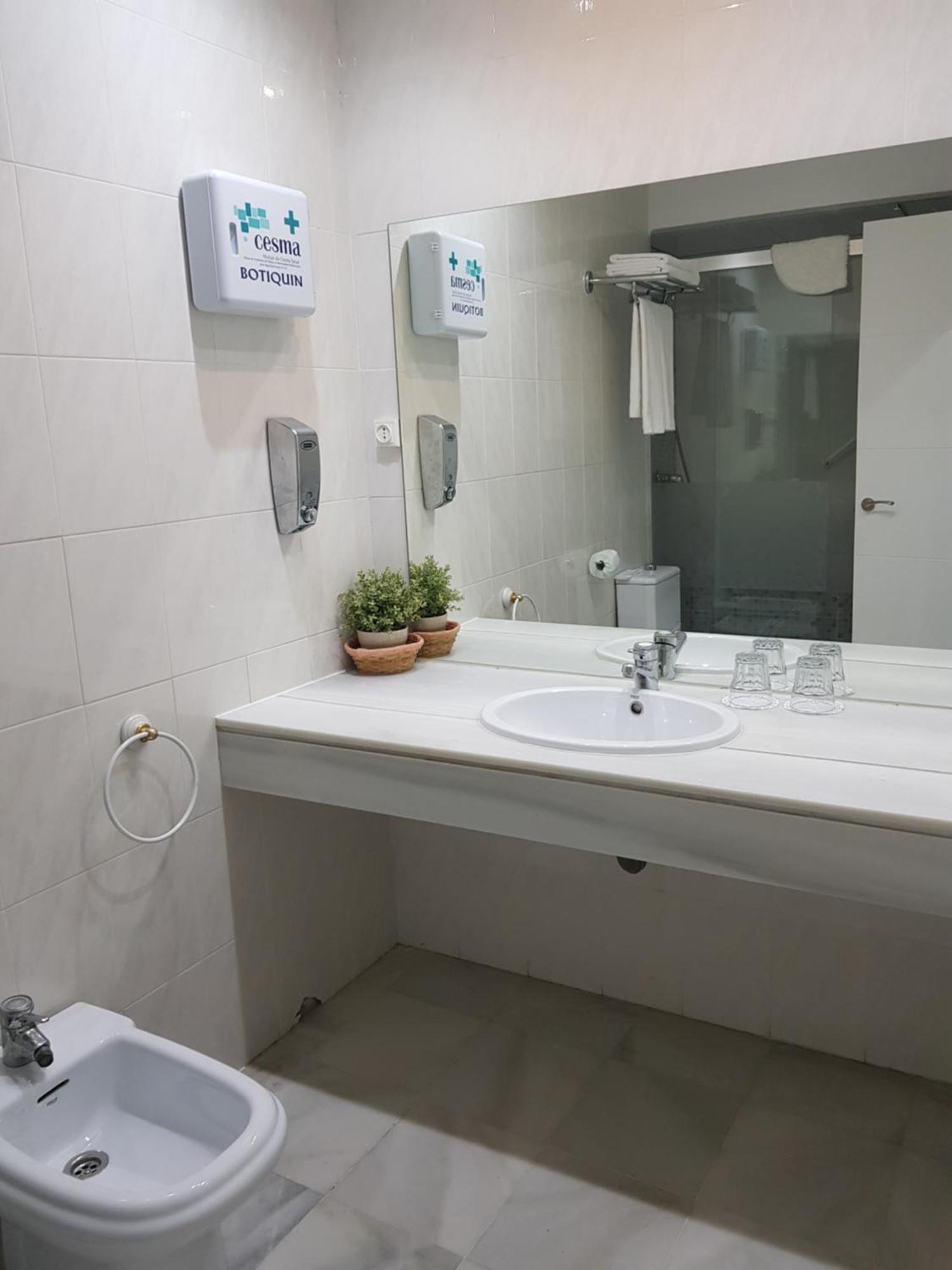 Apartamentos Turisticos Imar Cádiz Buitenkant foto